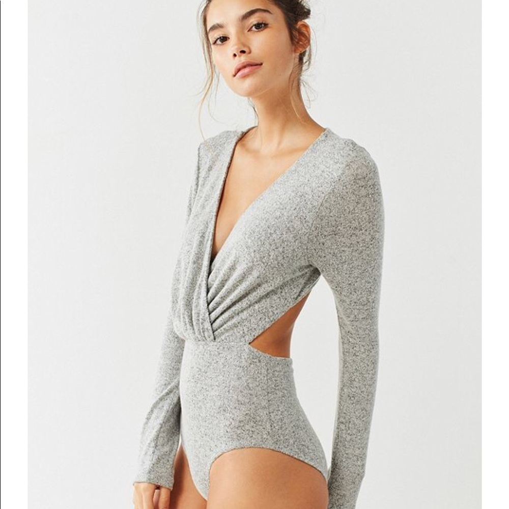 Backless grey bodysuit